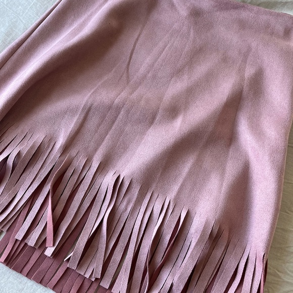 NWT! Necessary Objects faux suede fringe pink skirt - Picture 3 of 4